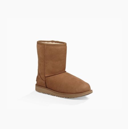 UGG Classic II Weather Short Brown Boots for Kids (WVMQ09567)